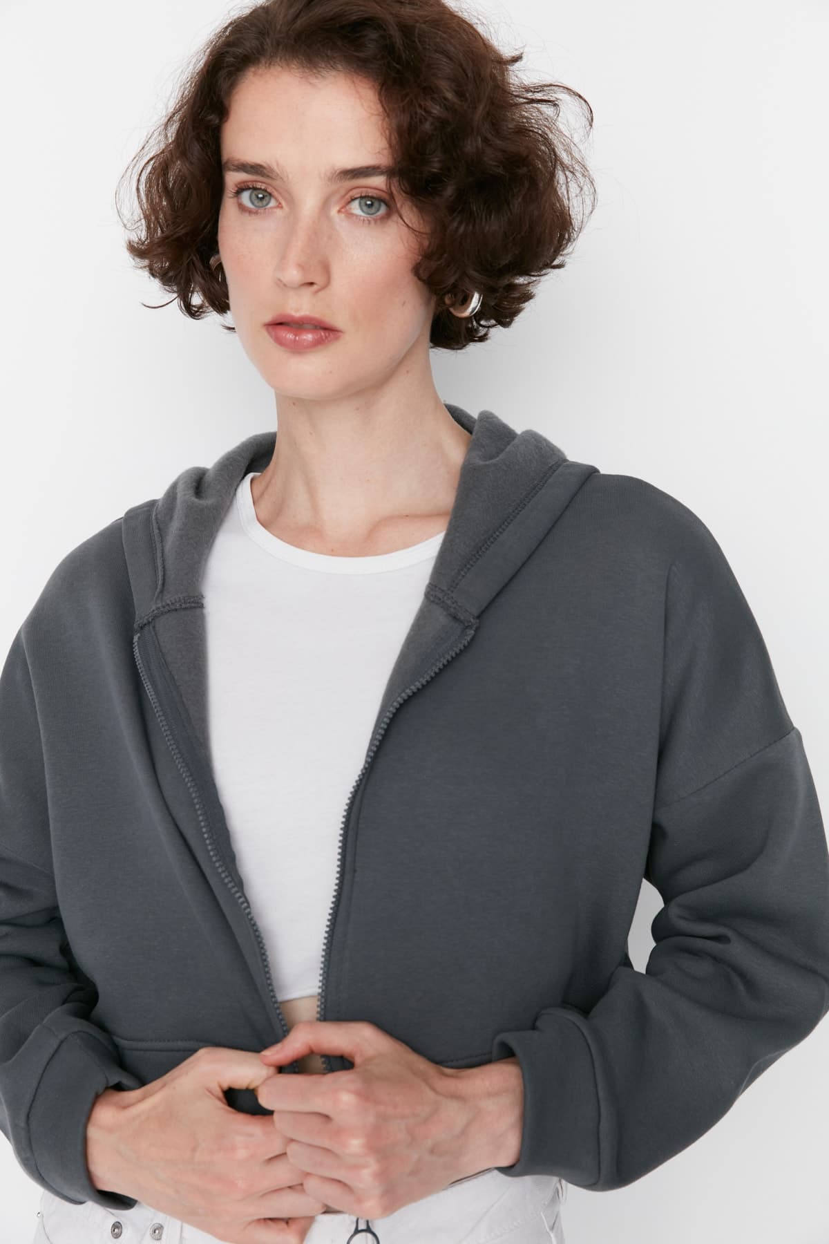 Antrasit Basic Fermuarlı Kapüşonlu Crop Kalın İçi Polarlı Örme Sweatshirt