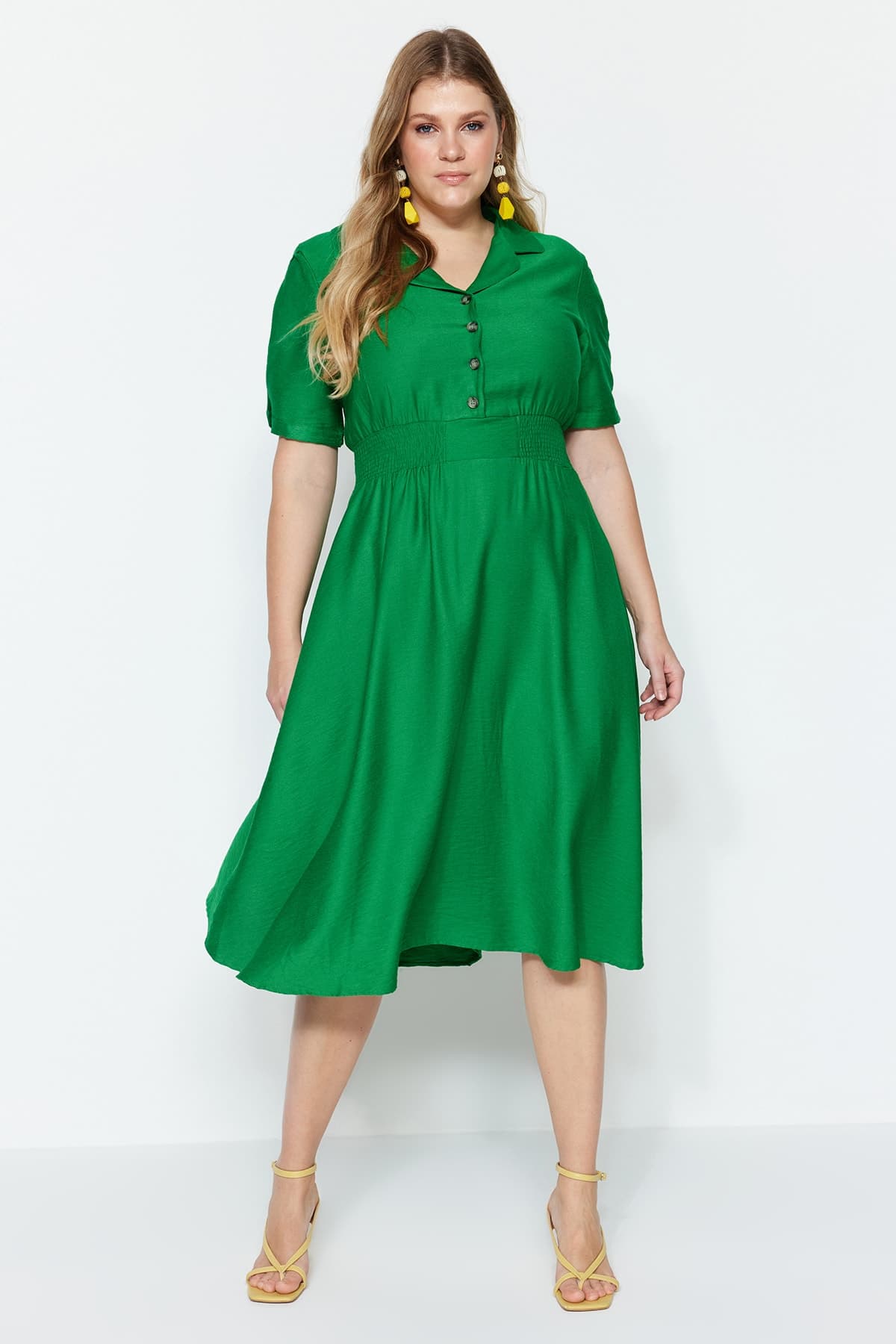 Yeşil Dokuma Beli Lastik ve Düğme Detaylı Elbise