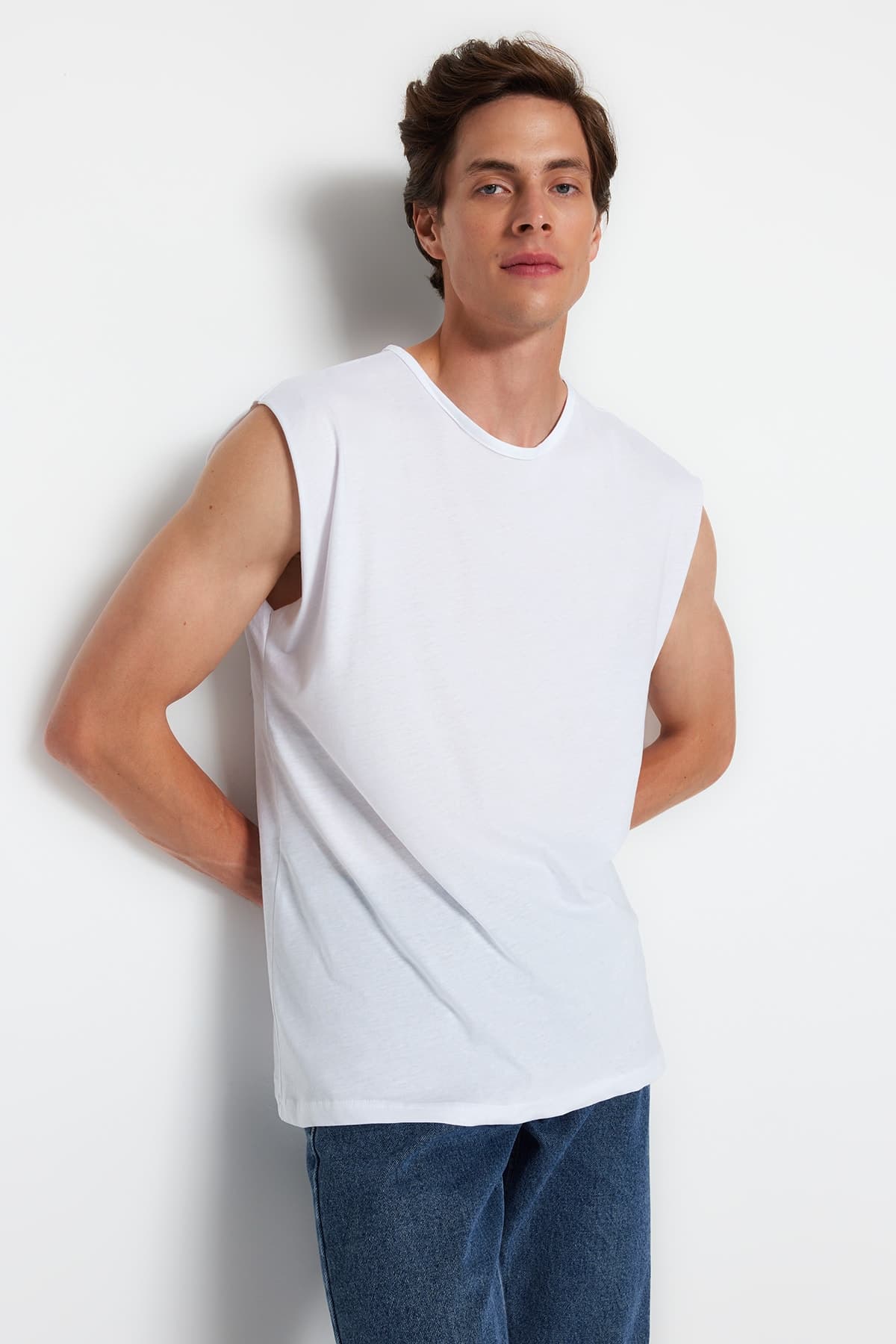 Beyaz Basic Regular/Normal Kesim %100 Pamuk Kolsuz Atlet/T-Shirt
